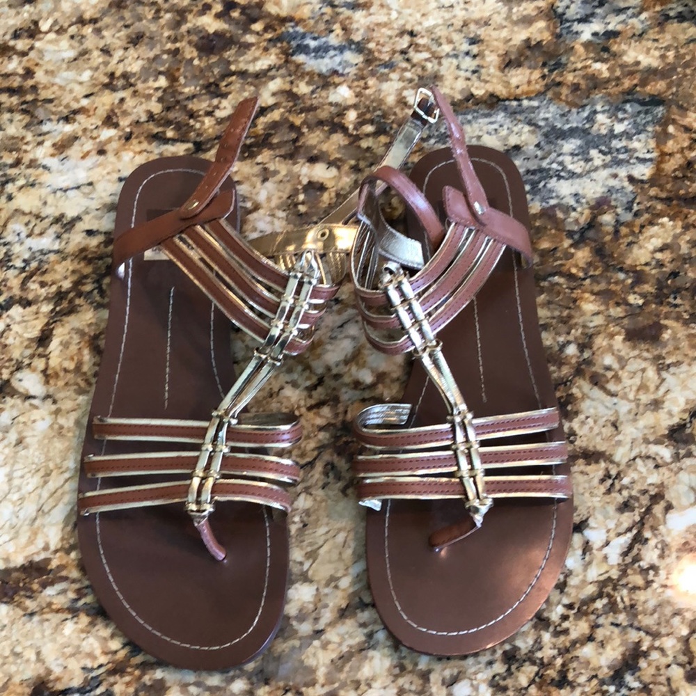 NWOT Dolce Vita gladiator sandals